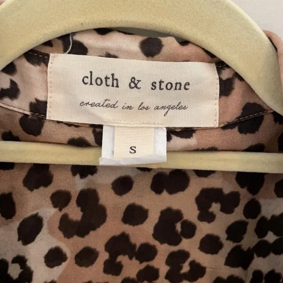 Leopard button down - Picture 2 of 2